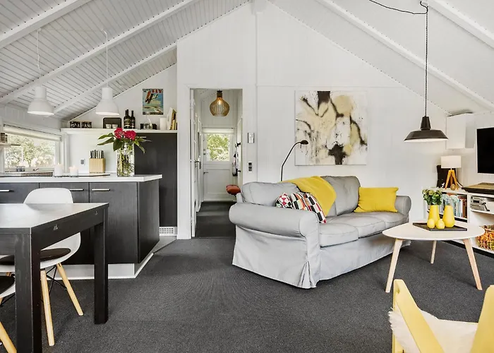 Awesome In With Kitchen Holiday home