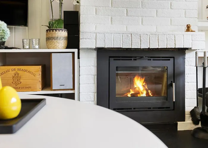 Awesome In With Kitchen Holiday home *